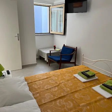 Ferguson Apartman *