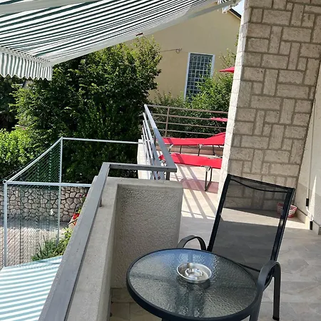 Ferguson Apartmán *