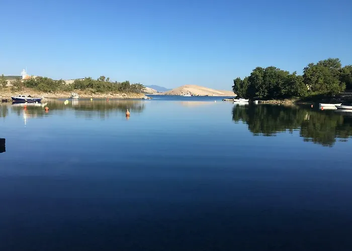 Ferguson דירה יאדראנובו
